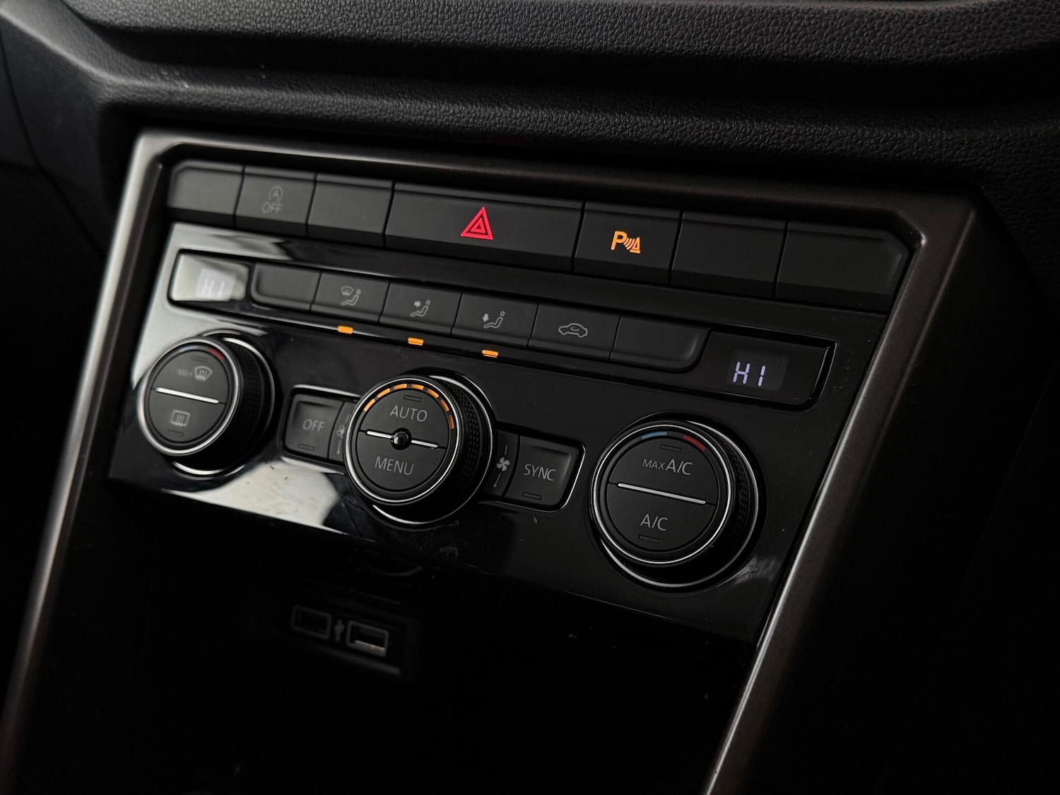 Used Volkswagen T-Roc 2019 for sale - 77259734: Photo 38