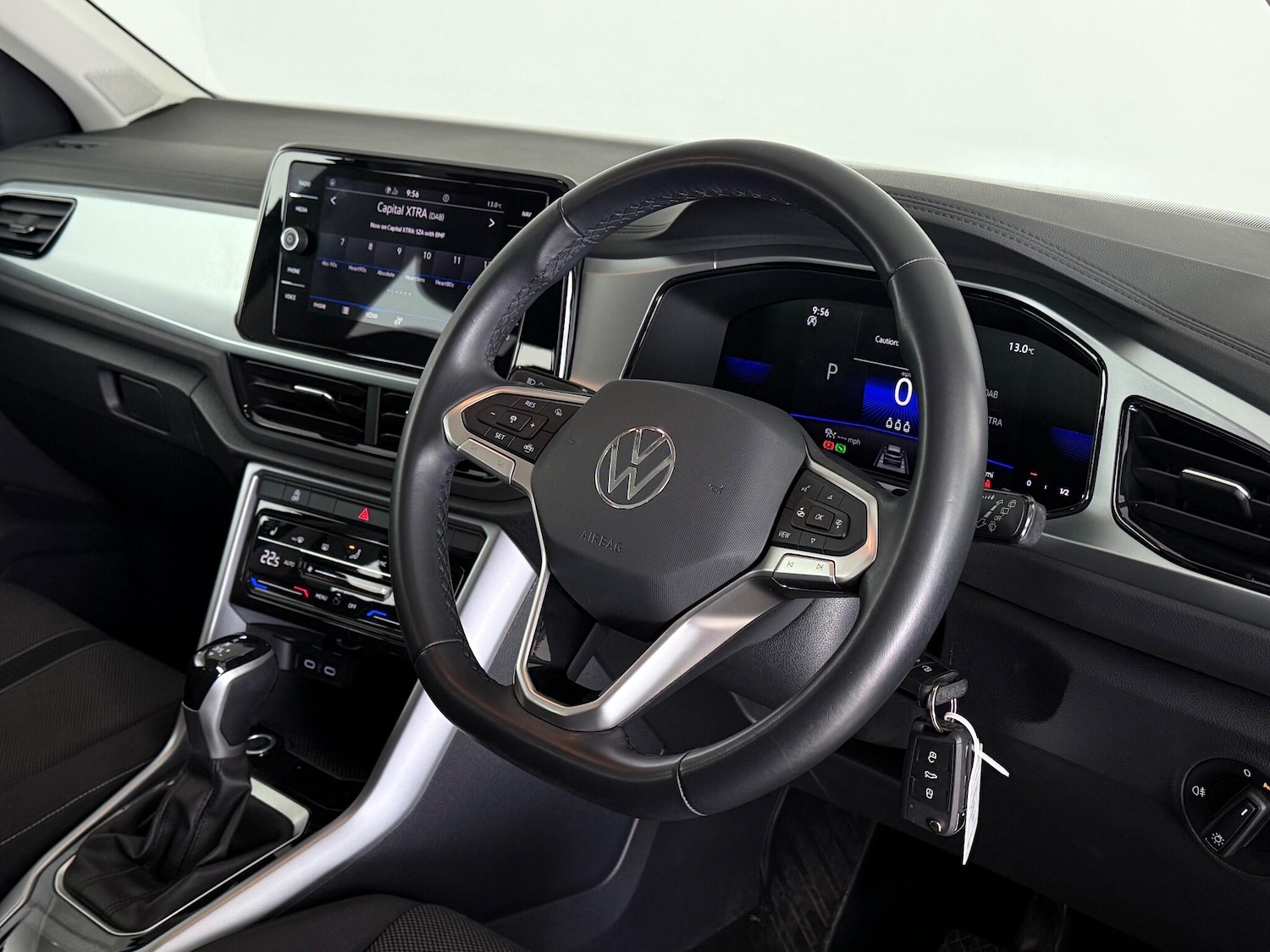 Used Volkswagen T-Roc 2022 for sale - 76550718: Photo 14