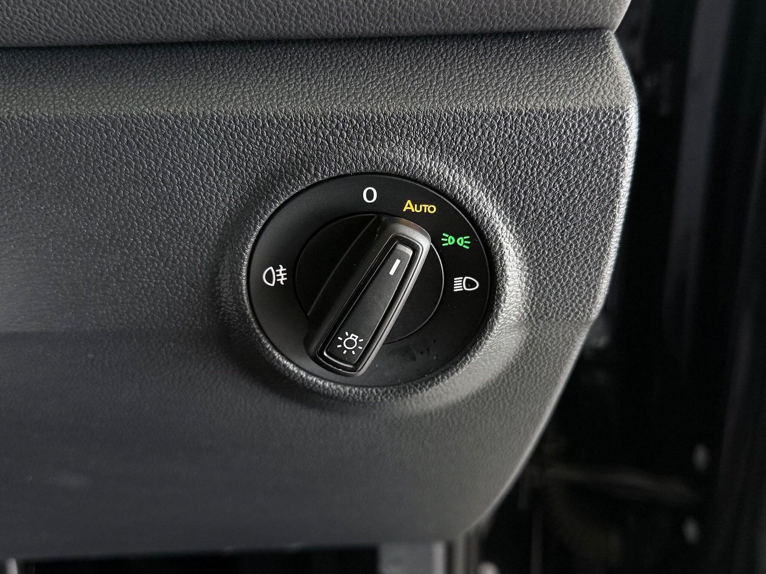 Used Volkswagen T-Roc 2022 for sale - 76550718: Photo 23