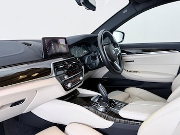 Used BMW 5 Series 2018 for sale - 79120049: Photo
