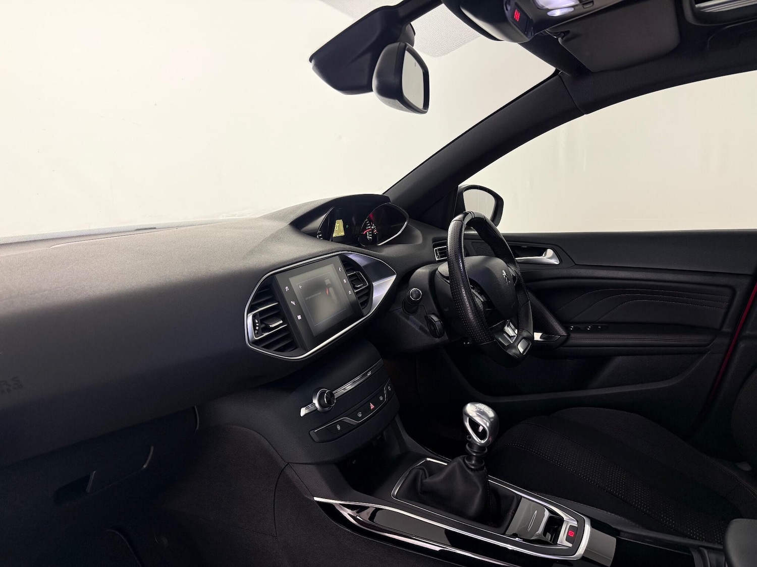 Used Peugeot 308 2018 for sale - 77182657: Photo 12