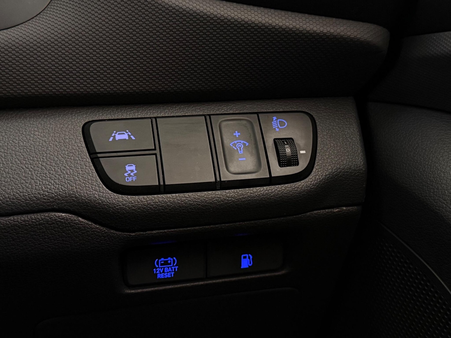 Used Hyundai IONIQ 2018 for sale - 77216813: Photo 25