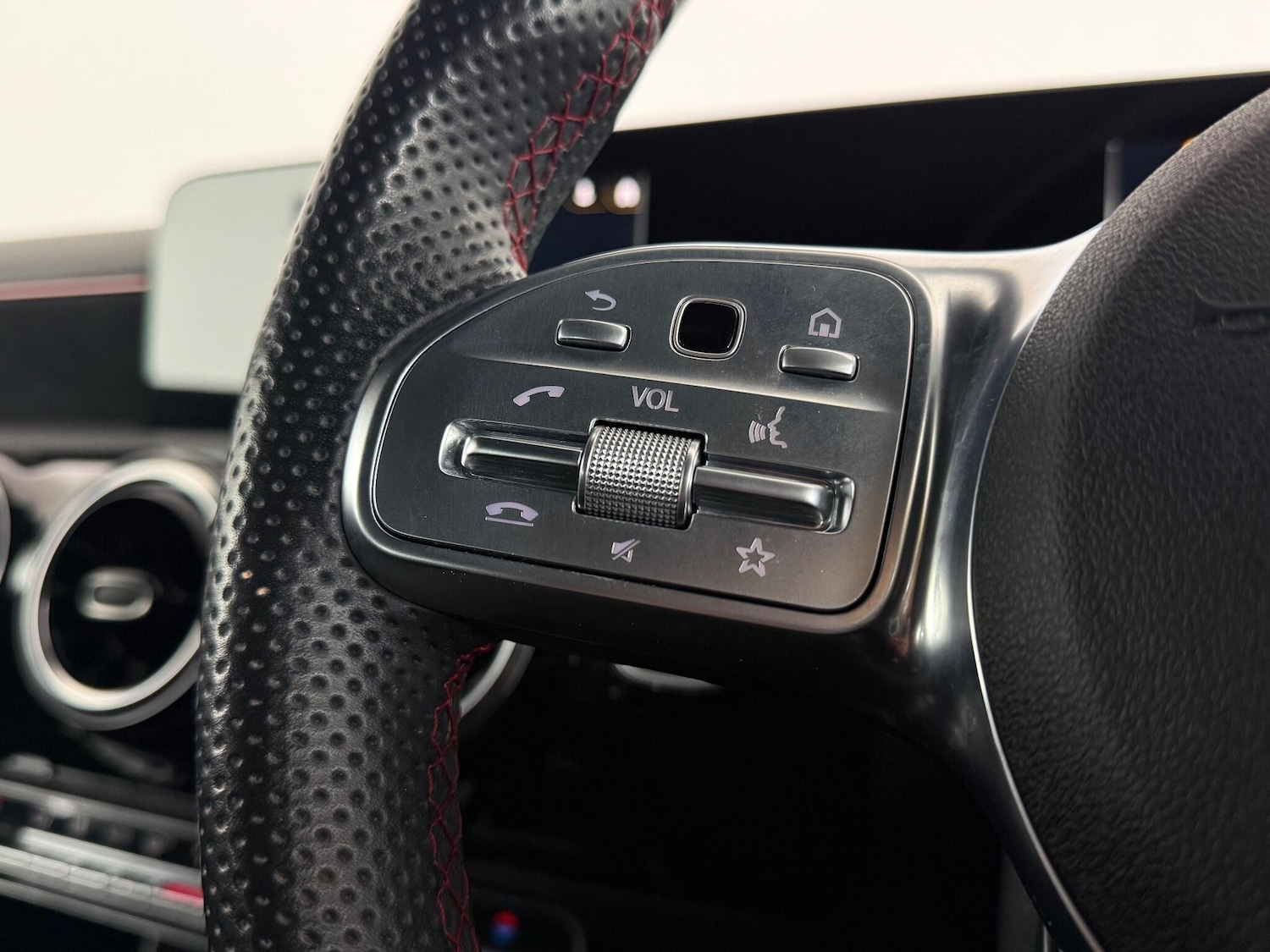 Used Mercedes-Benz A-Class 2018 for sale - 77246725: Photo 17