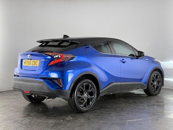 Used Toyota C-HR 2018 for sale - 77260454: Photo