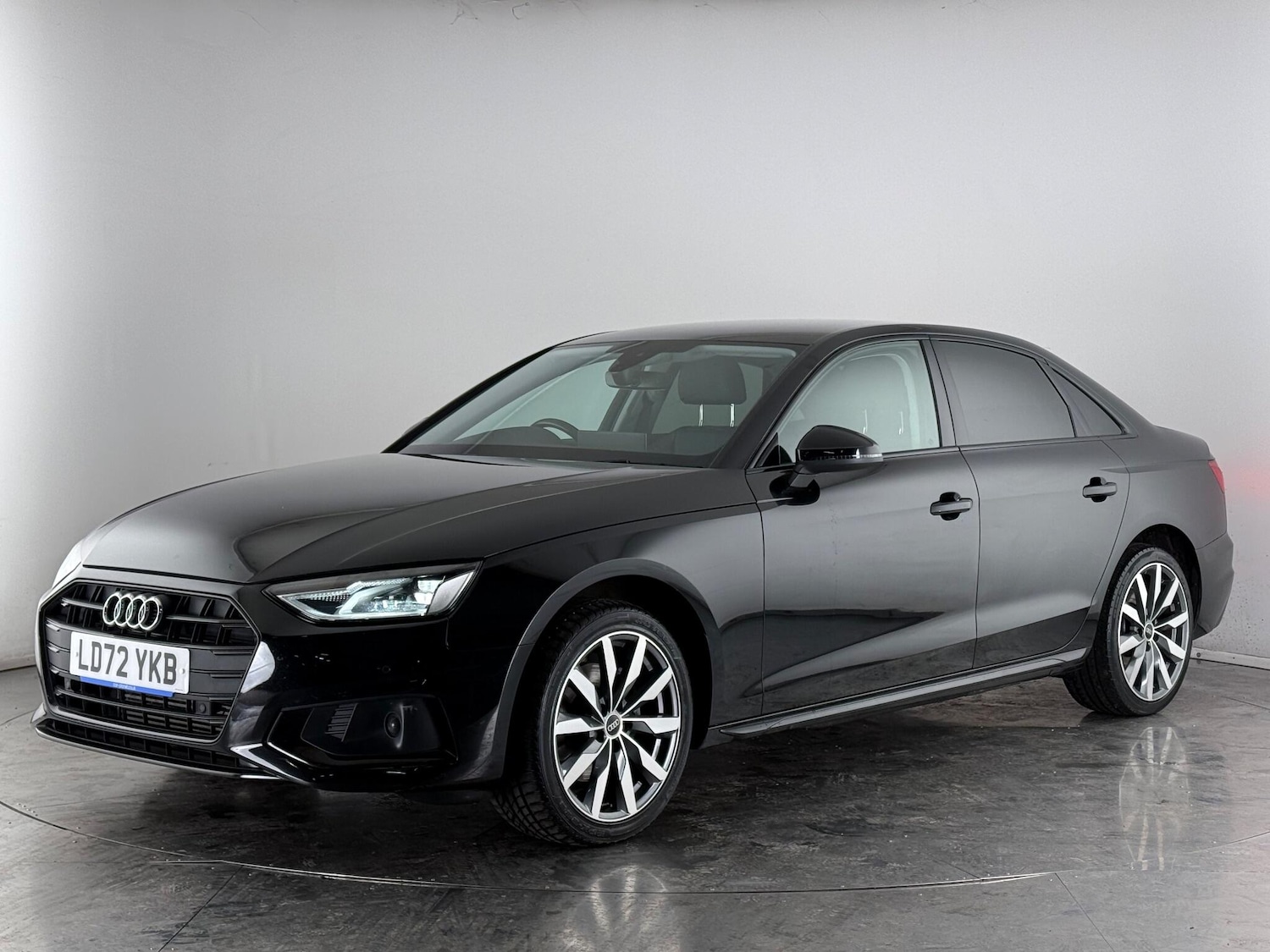 Used Audi A4 2022 for sale - 77182816: Photo 3