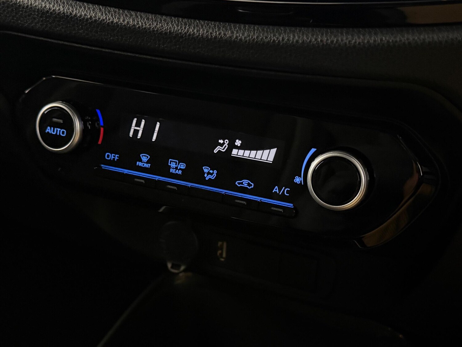 Used Toyota Aygo X 2023 for sale - 77182556: Photo 31