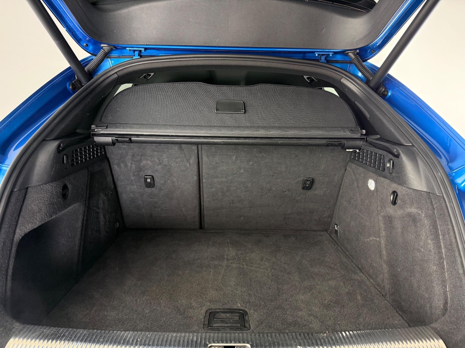 Used Audi Q3 2016 for sale - 77222442: Photo 9