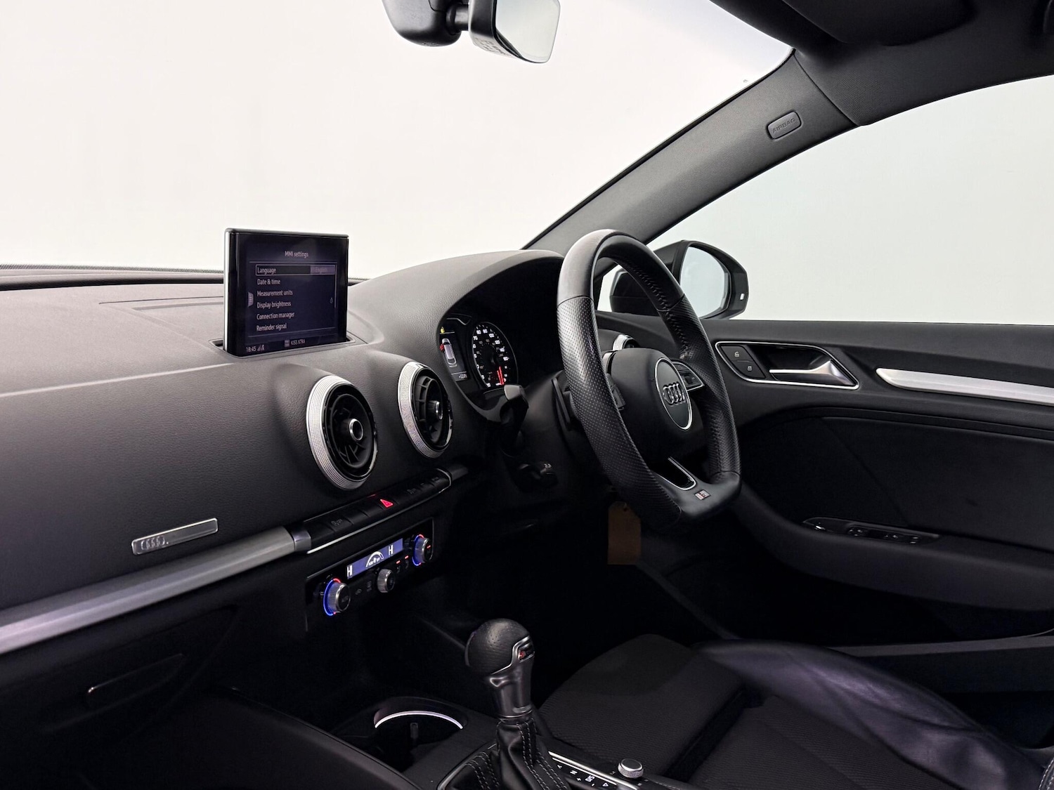 Used Audi A3 2017 for sale - 76898529: Photo 15