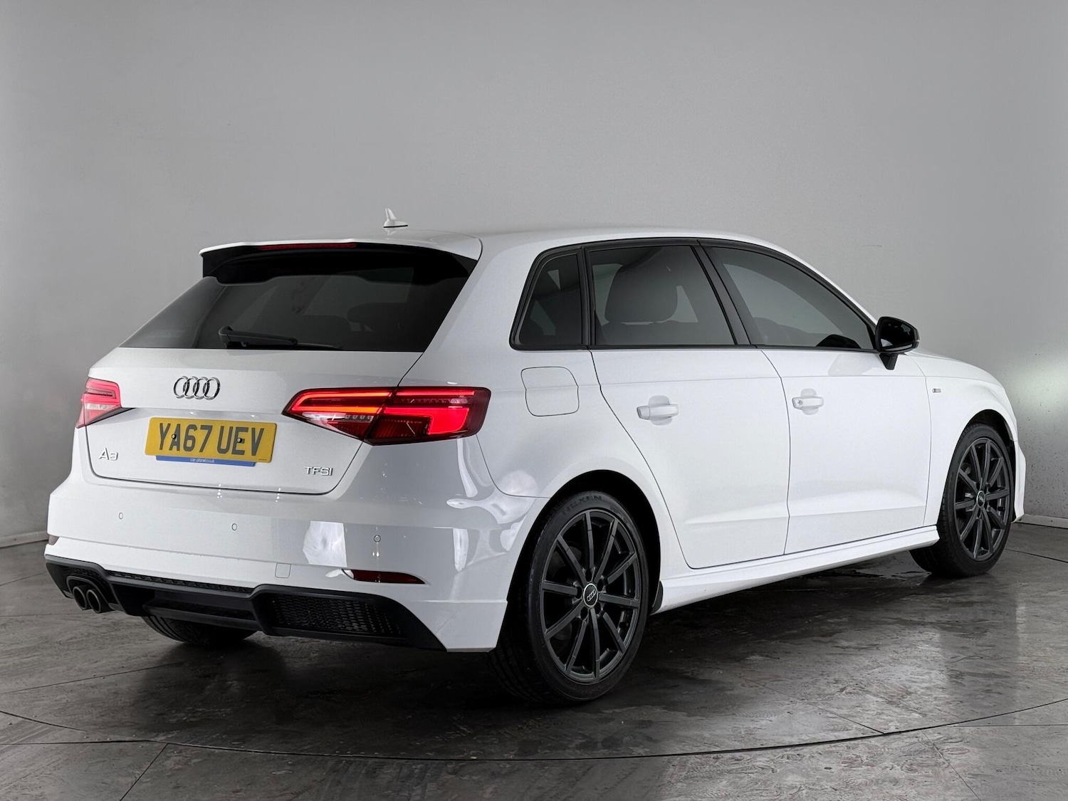 Used Audi A3 2017 for sale - 76898529: Photo 5