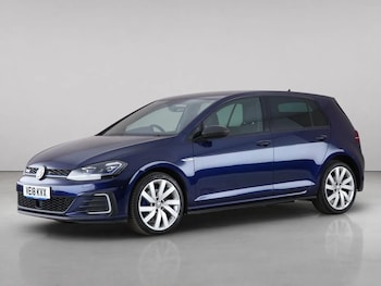 Used Volkswagen Golf 2018 for sale - 79034630: Photo