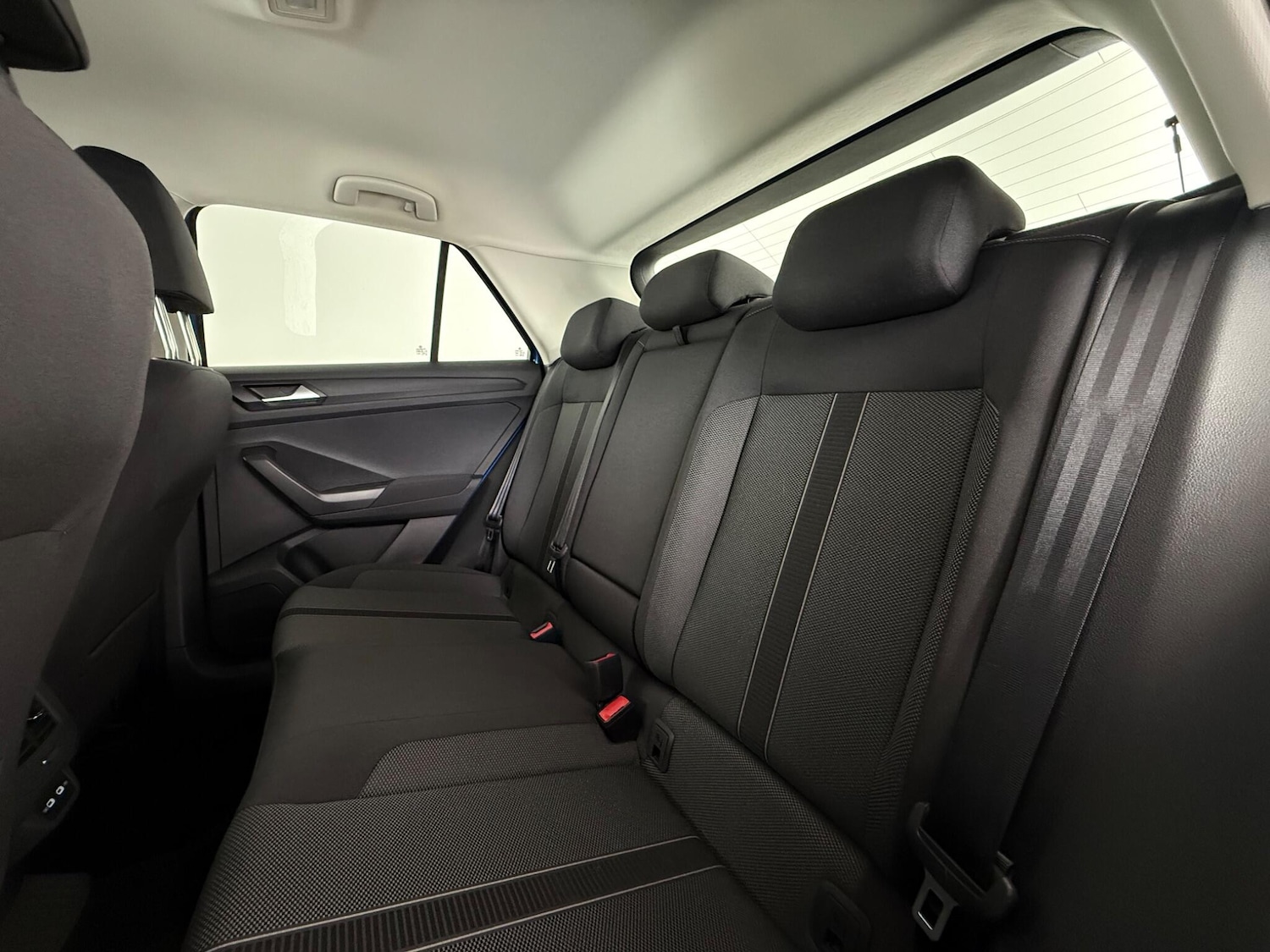 Used Volkswagen T-Roc 2023 for sale - 77575485: Photo 14