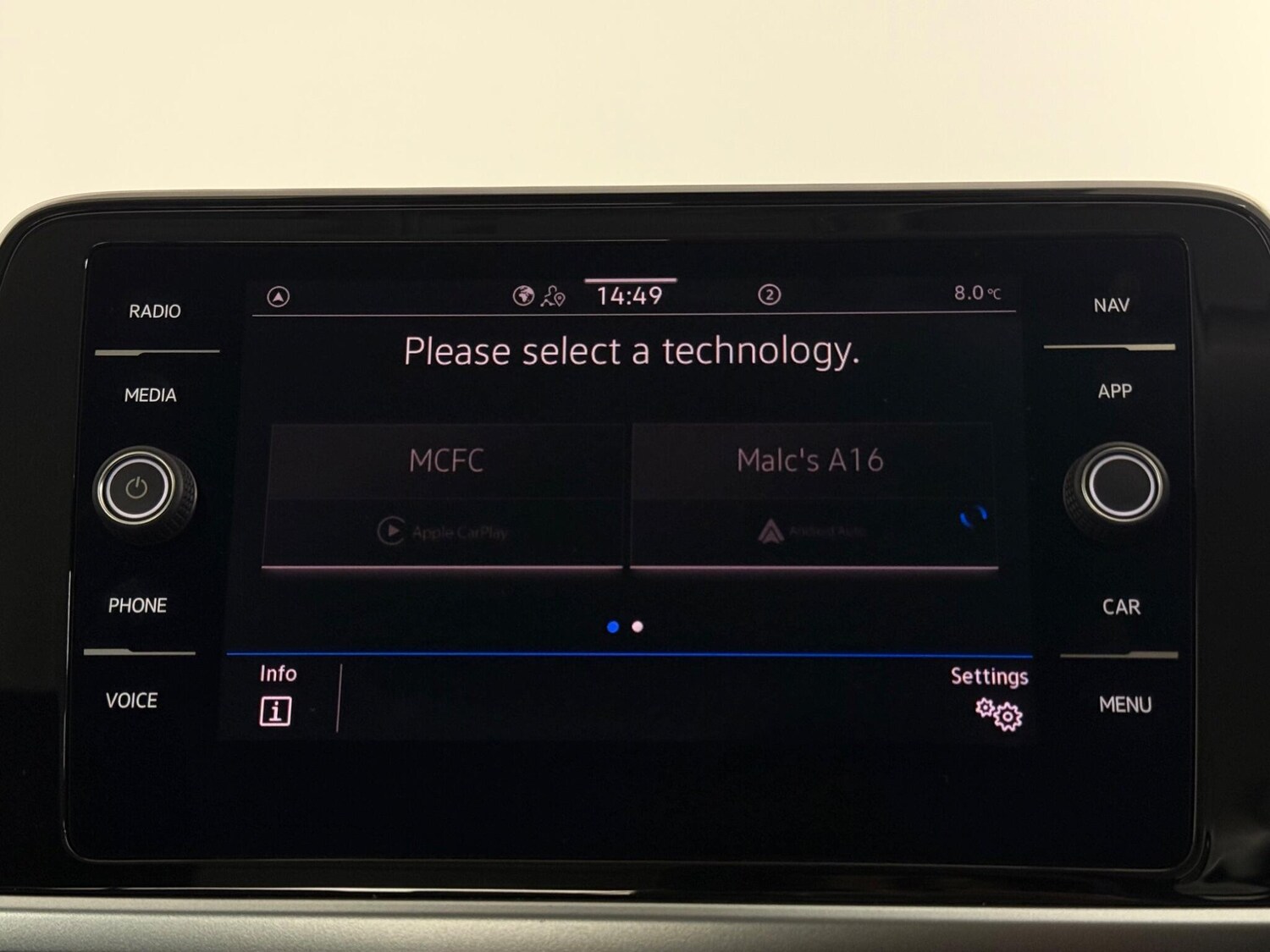 Used Volkswagen T-Roc 2023 for sale - 77575485: Photo 28