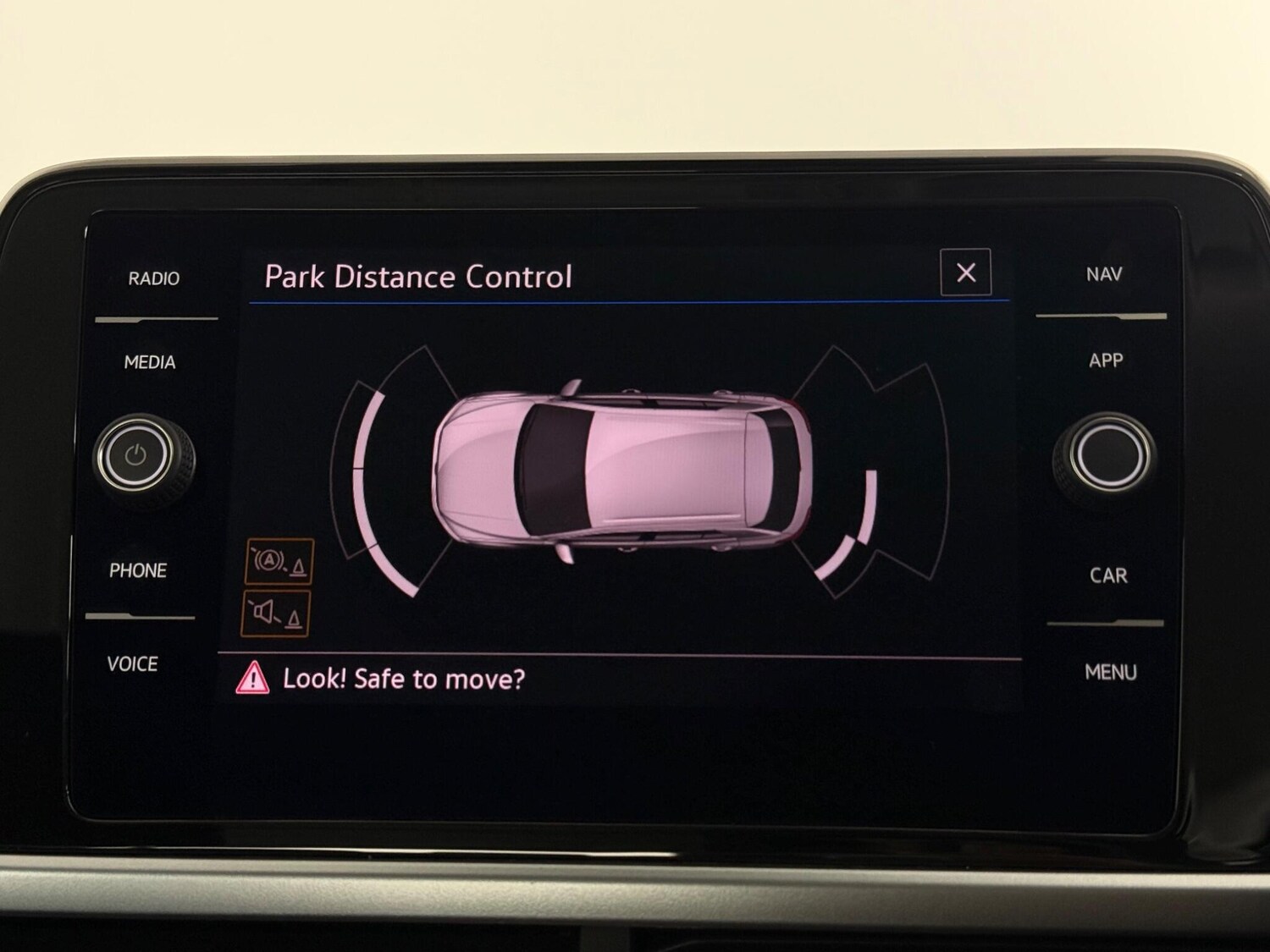 Used Volkswagen T-Roc 2023 for sale - 77575485: Photo 31