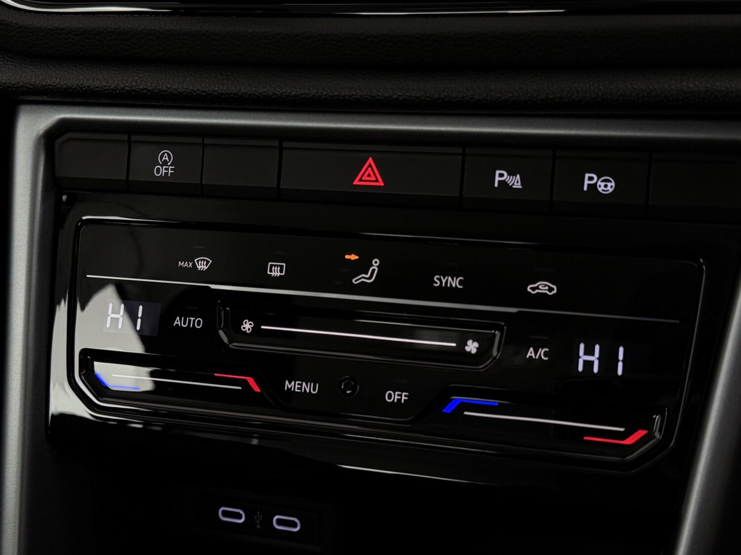 Used Volkswagen T-Roc 2023 for sale - 77575485: Photo 33