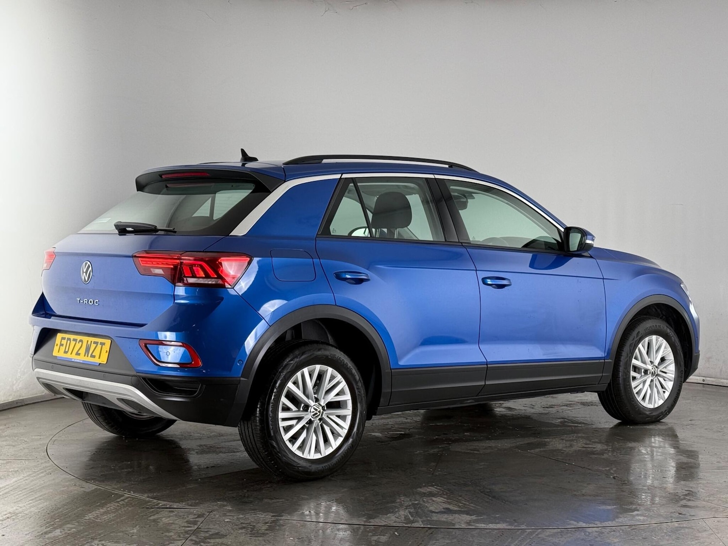 Used Volkswagen T-Roc 2023 for sale - 77575485: Photo 6