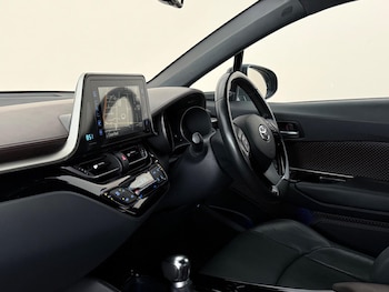 Used Toyota C-HR 2019 for sale - 78810483: Photo