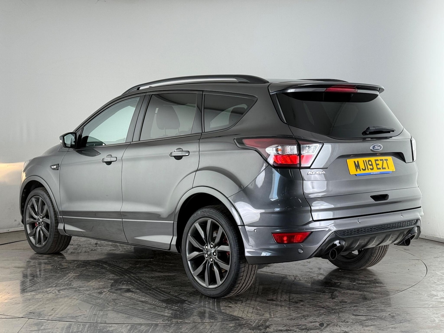 Used Ford Kuga 2019 for sale - 77243859: Photo 2