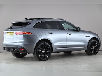 Used Jaguar F-Pace 2020 for sale - 78232240: Photo