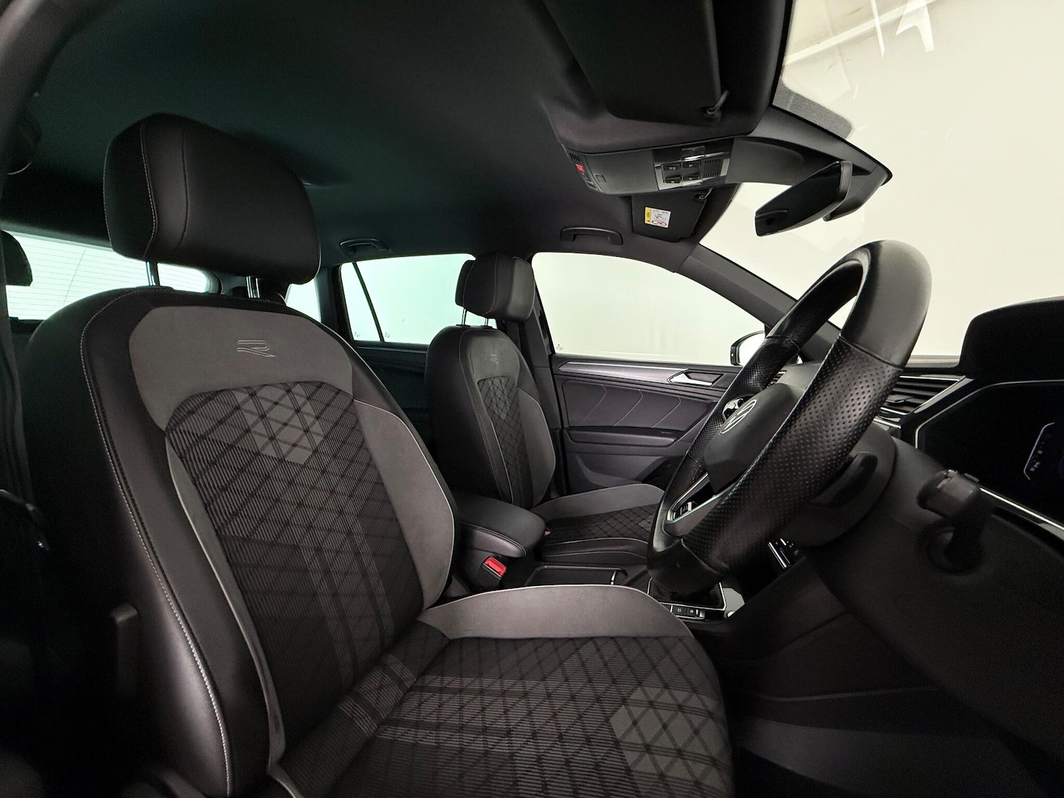 Used Volkswagen Tiguan 2021 for sale - 77217263: Photo 11