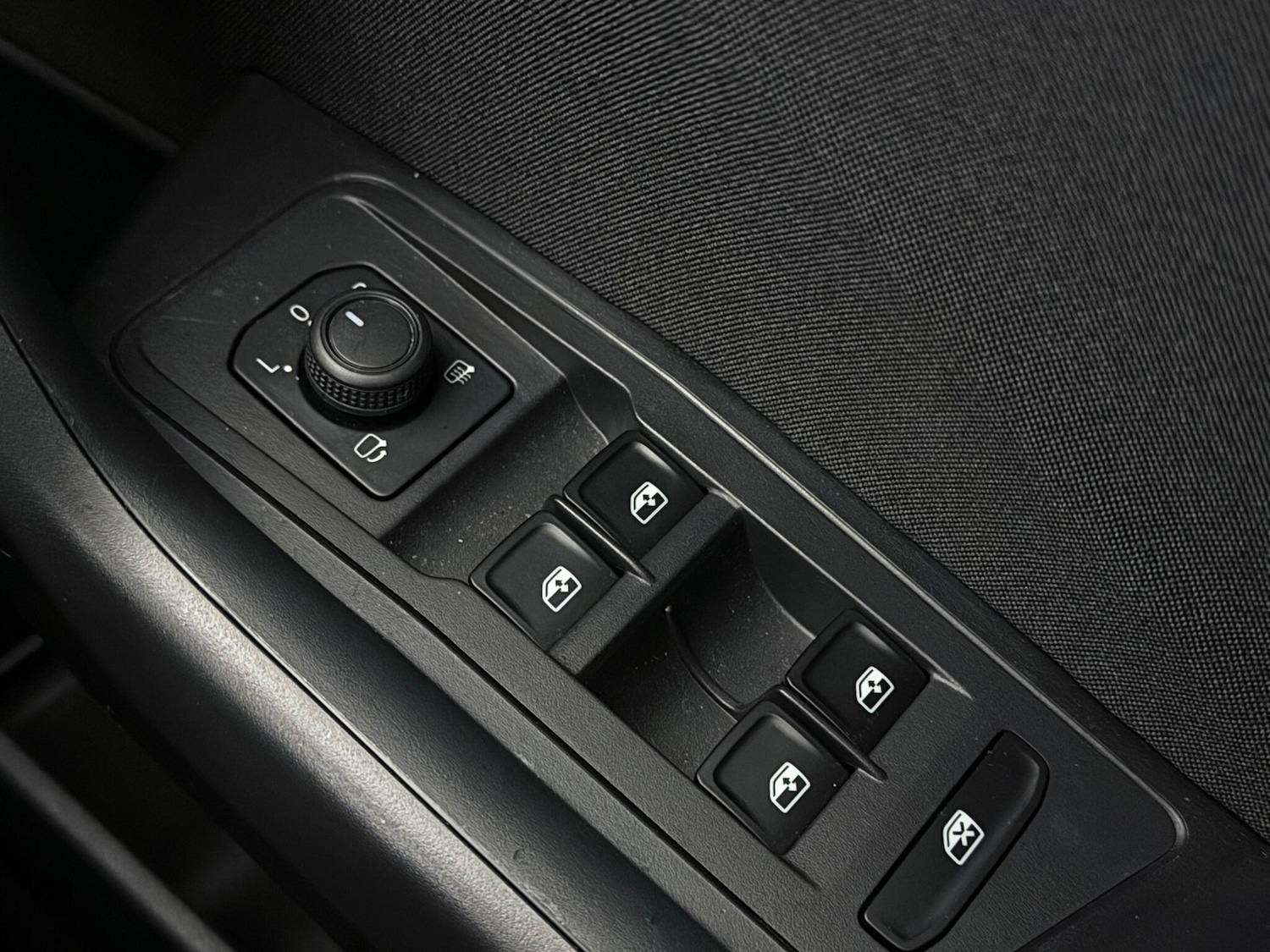 Used Volkswagen T-Roc 2022 for sale - 77182589: Photo 22