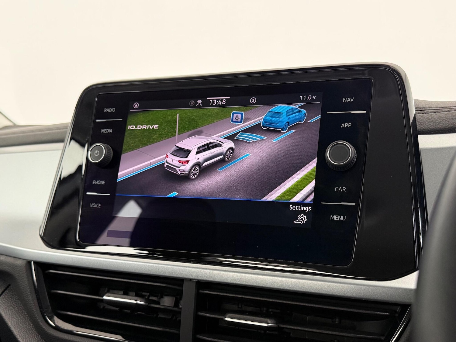 Used Volkswagen T-Roc 2022 for sale - 77182589: Photo 30