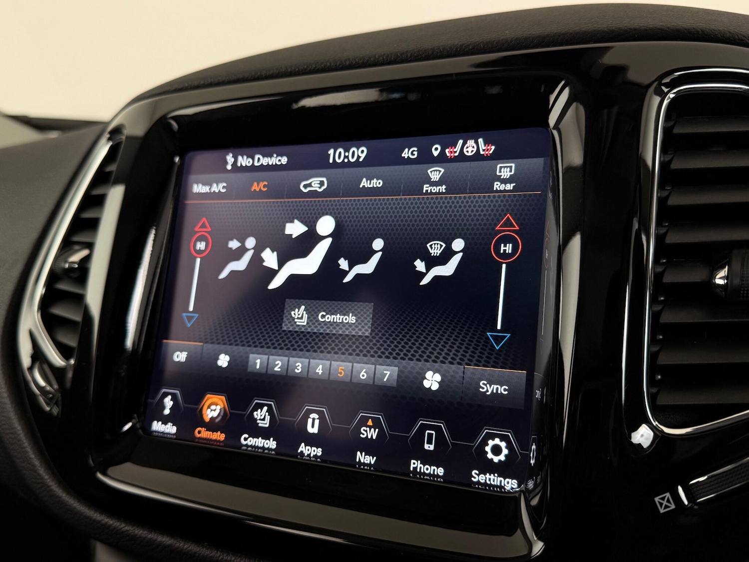 Used Jeep Compass 2021 for sale - 76467162: Photo 32