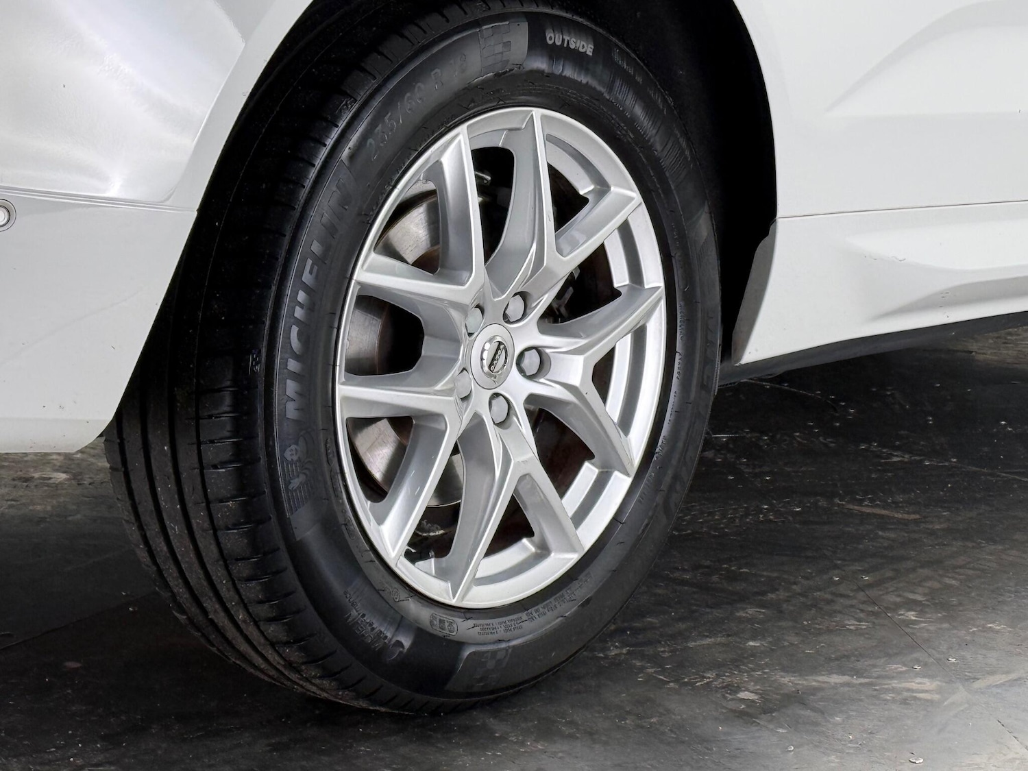 Used Volvo XC60 2018 for sale - 76632843: Photo 11