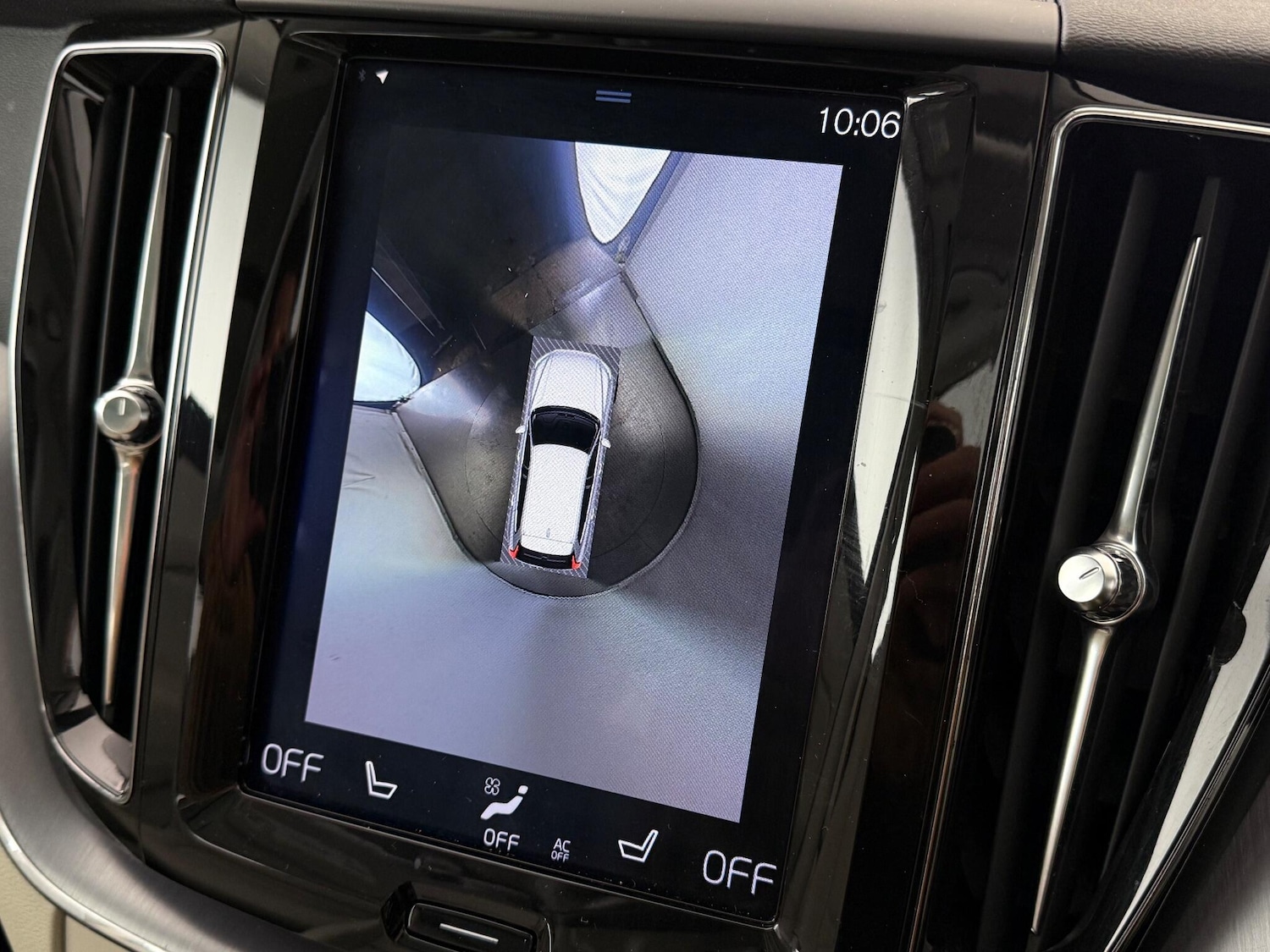 Used Volvo XC60 2018 for sale - 76632843: Photo 29