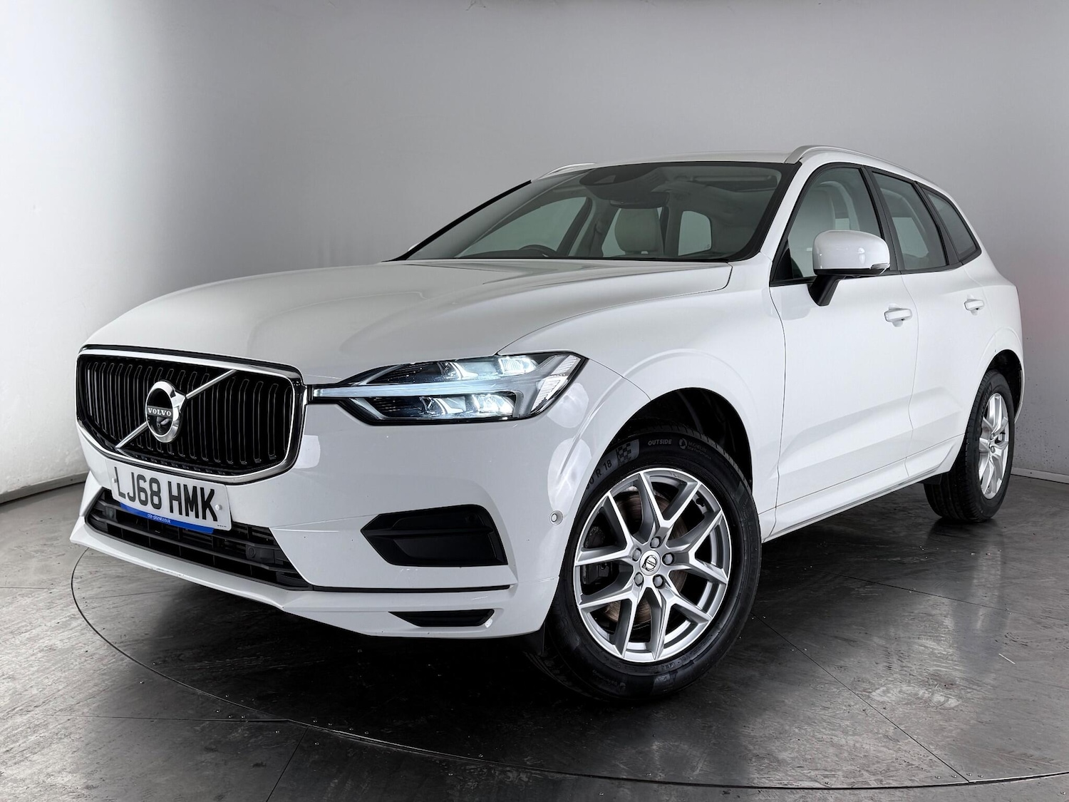 Used Volvo XC60 2018 for sale - 76632843: Photo 42