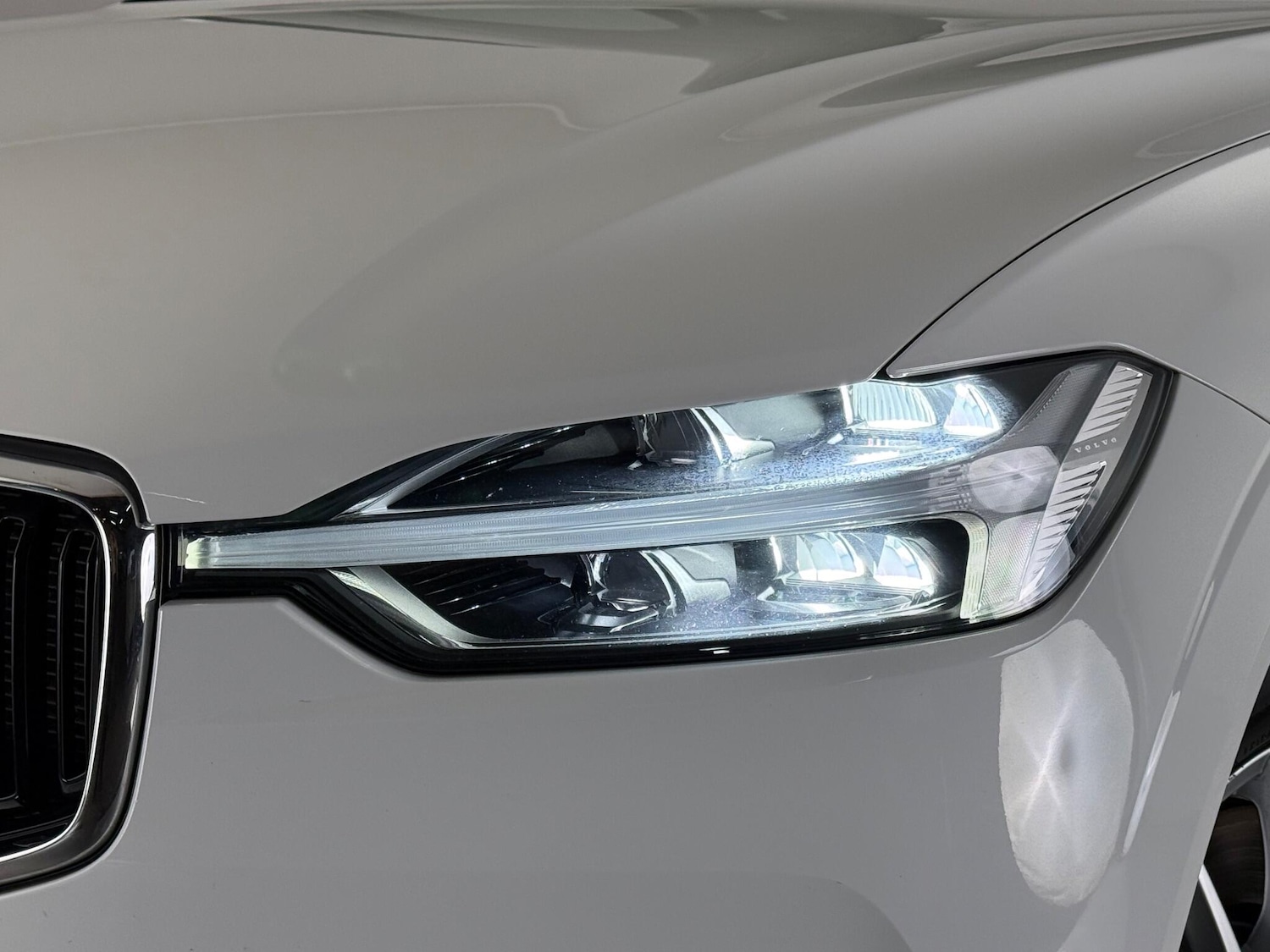 Used Volvo XC60 2018 for sale - 76632843: Photo 9