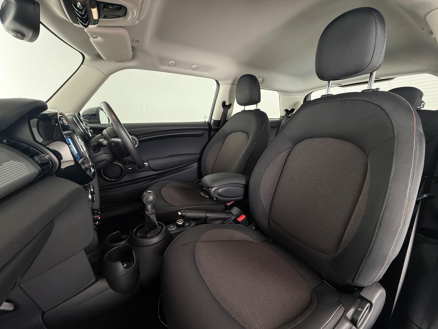 Used MINI Hatch 2019 for sale - 76466957: Photo 15