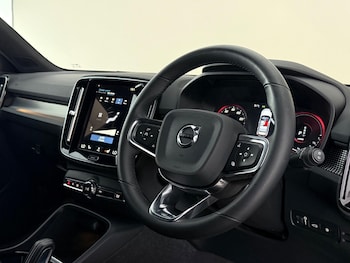 Used Volvo XC40 2021 for sale - 79120051: Photo