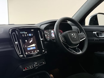 Used Volvo XC40 2021 for sale - 79120051: Photo