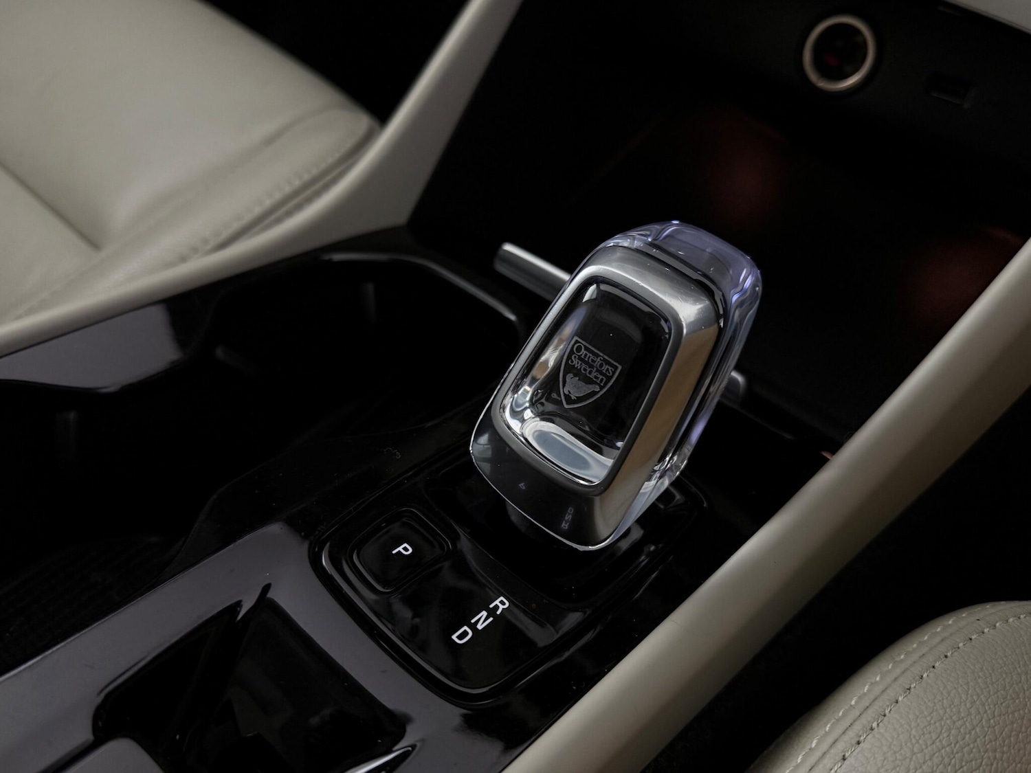 Used Volvo XC40 for sale - 77166449: Photo 35