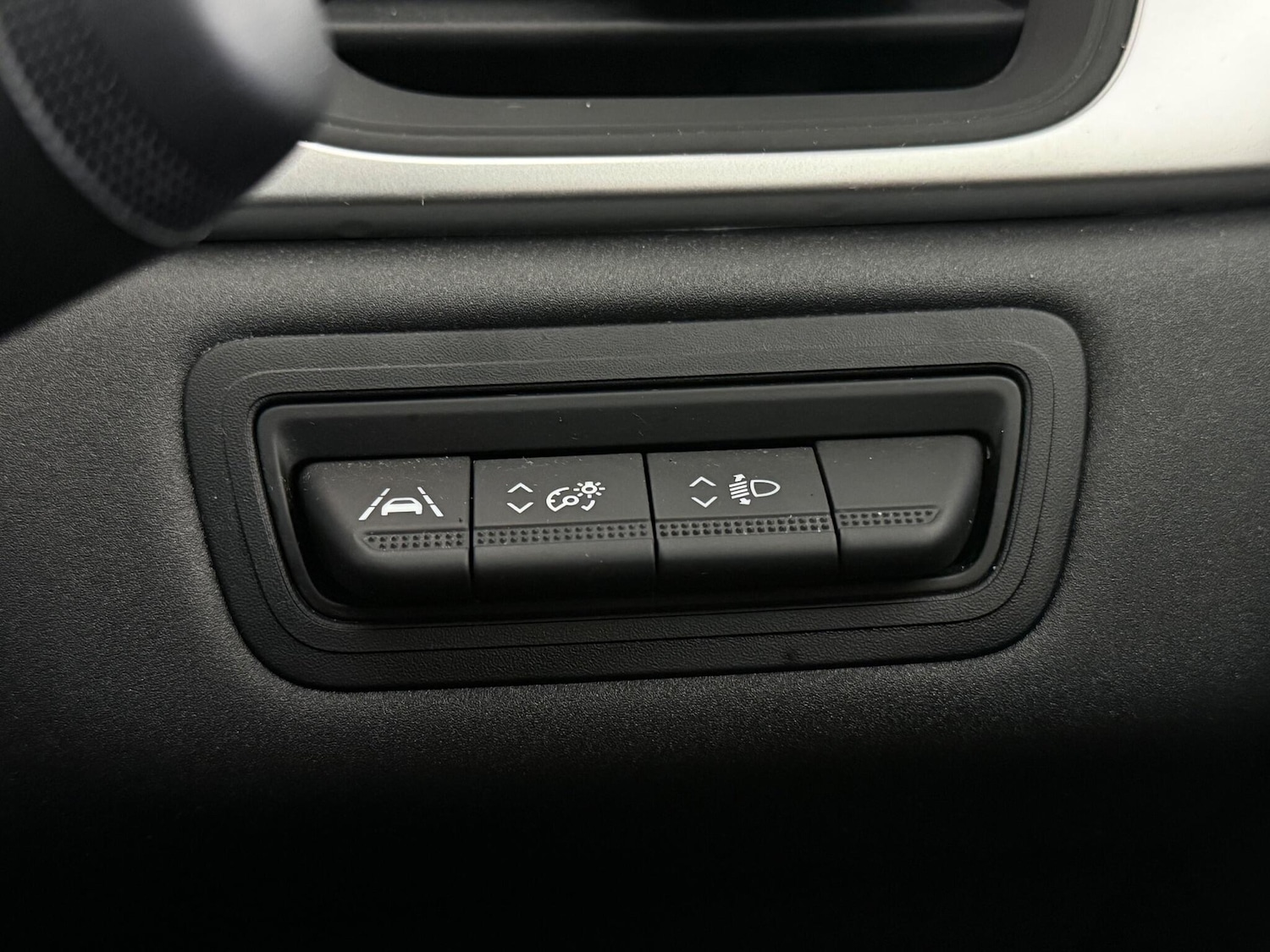 Used Renault Captur 2024 for sale - 77222705: Photo 32