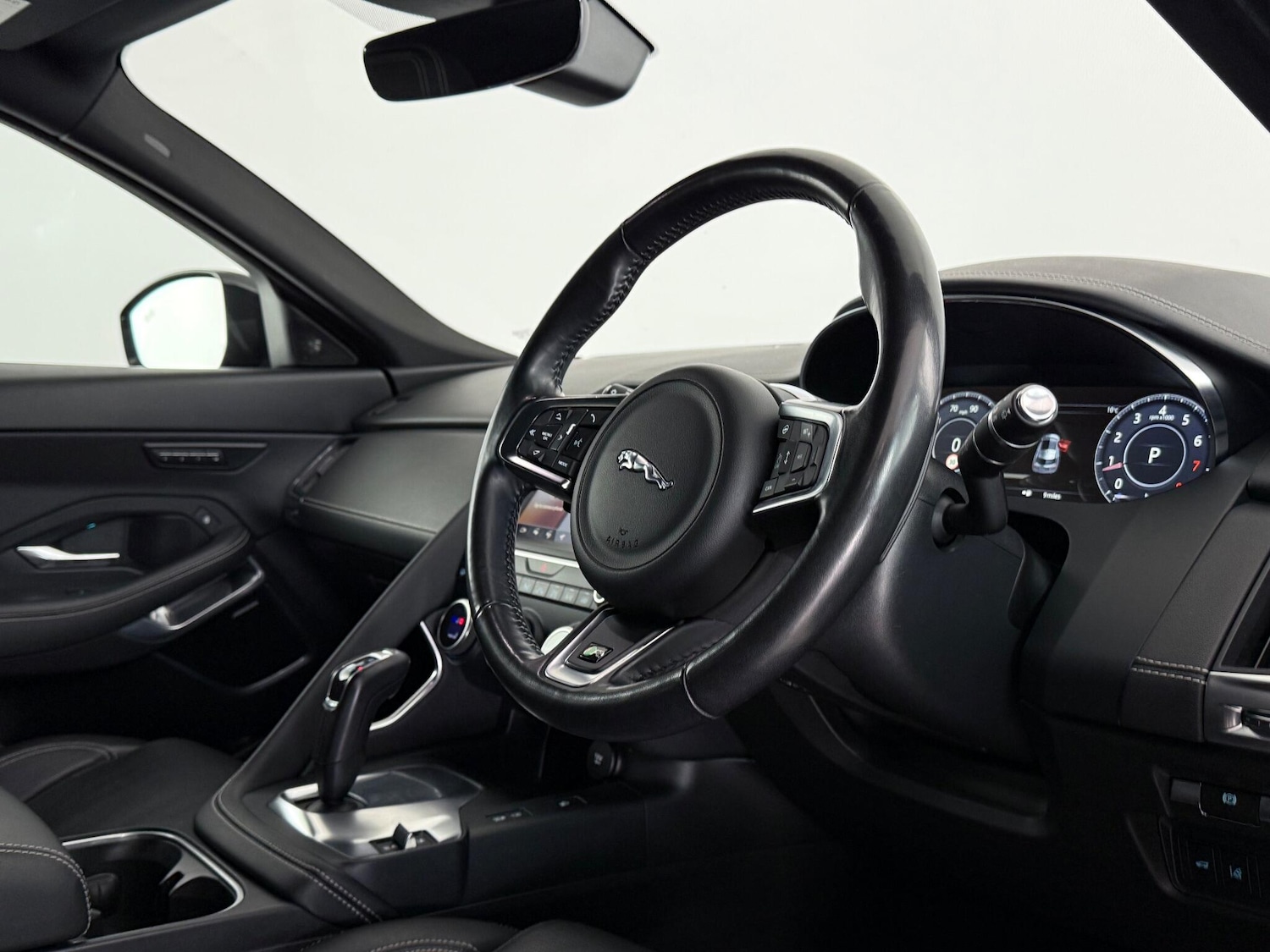 Used Jaguar E-Pace 2018 for sale - 77260056: Photo 10