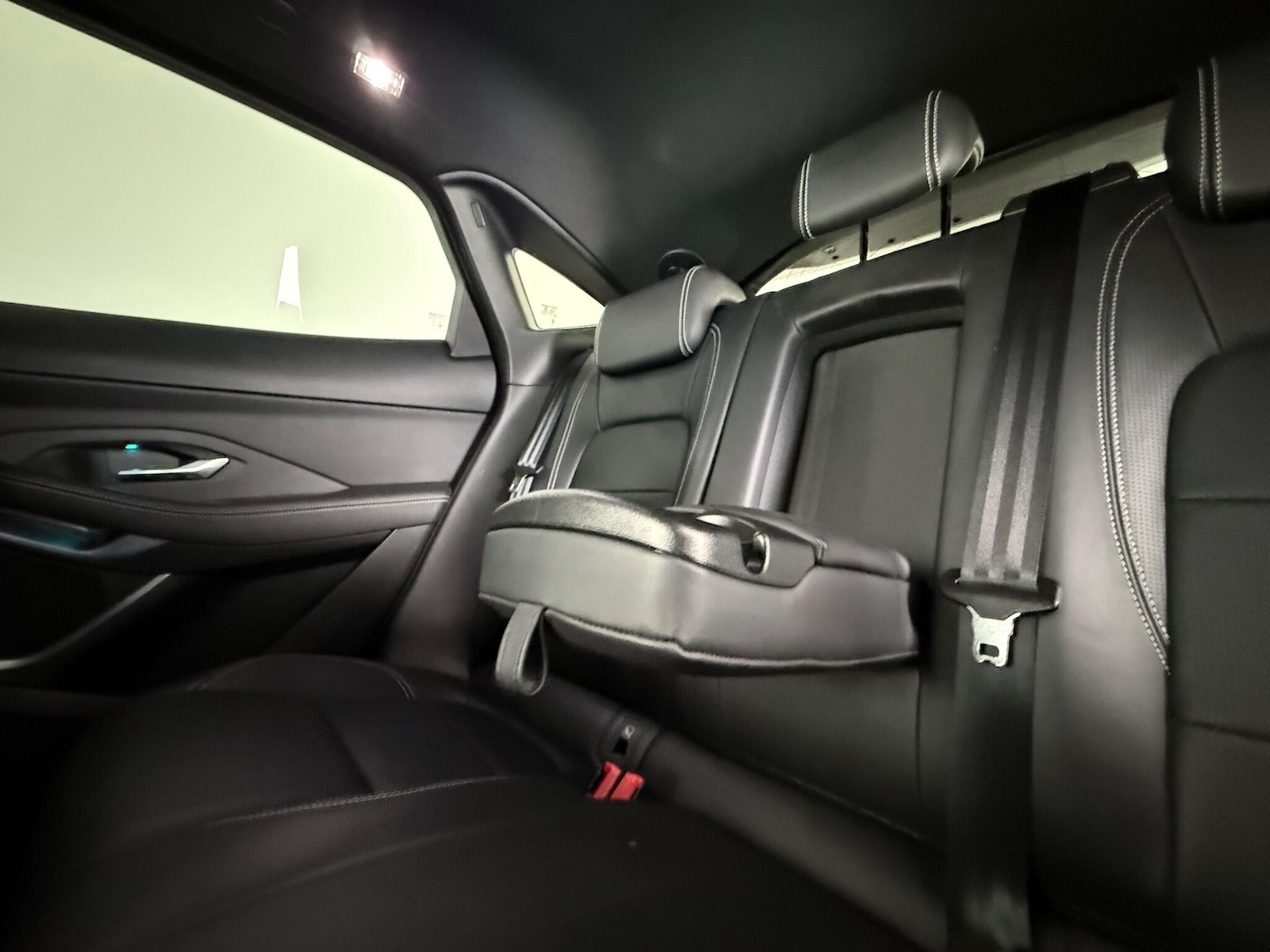 Used Jaguar E-Pace 2018 for sale - 77260056: Photo 15