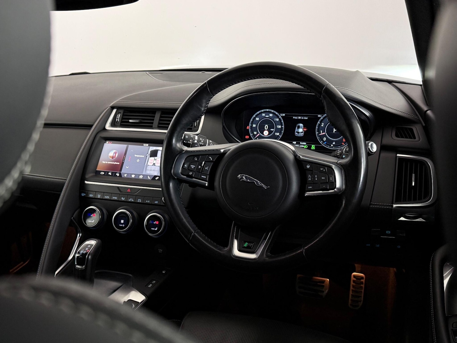 Used Jaguar E-Pace 2018 for sale - 77260056: Photo 17