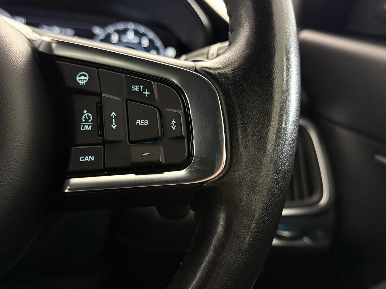 Used Jaguar E-Pace 2018 for sale - 77260056: Photo 18