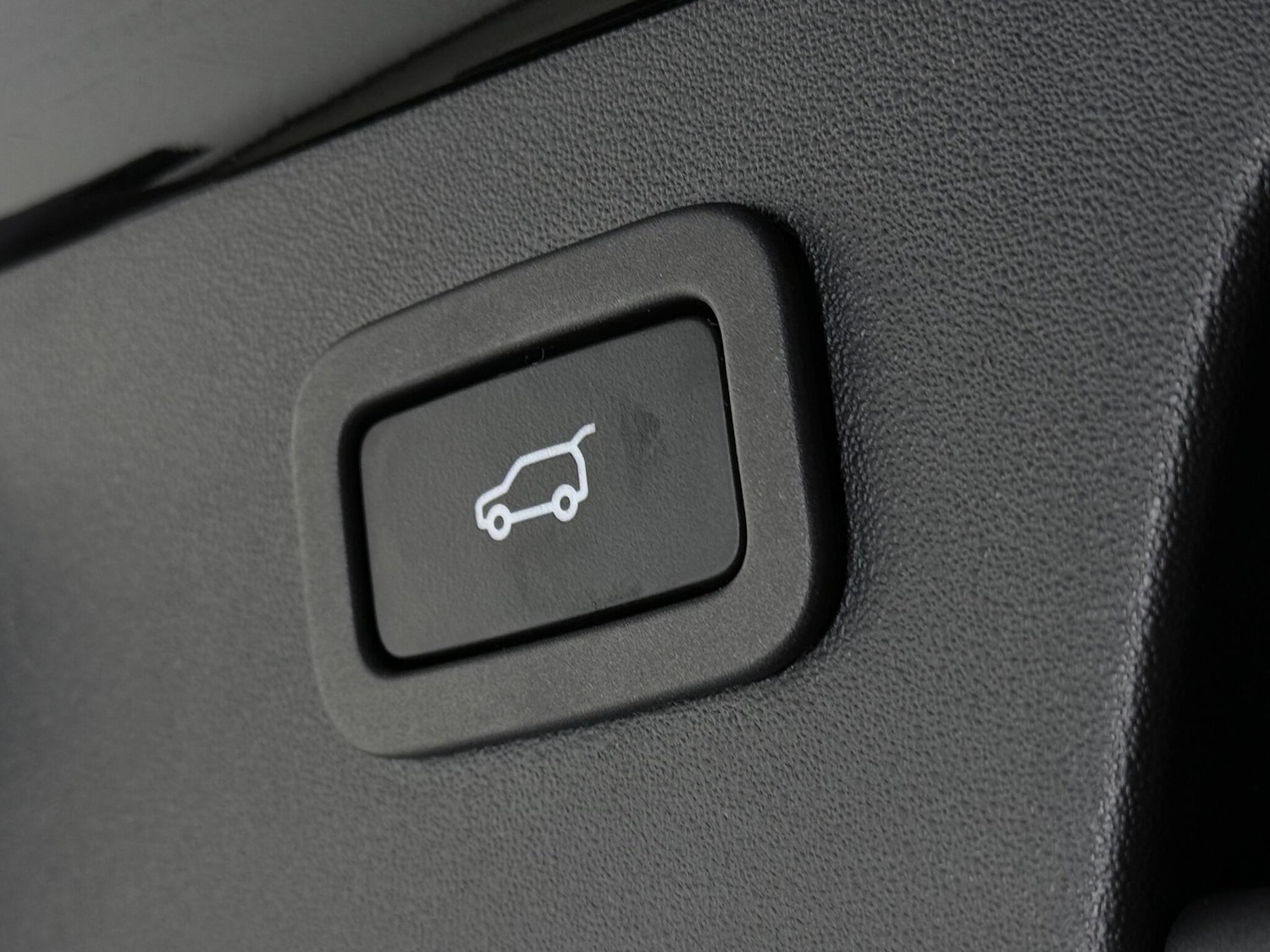 Used Jaguar E-Pace 2018 for sale - 77260056: Photo 8