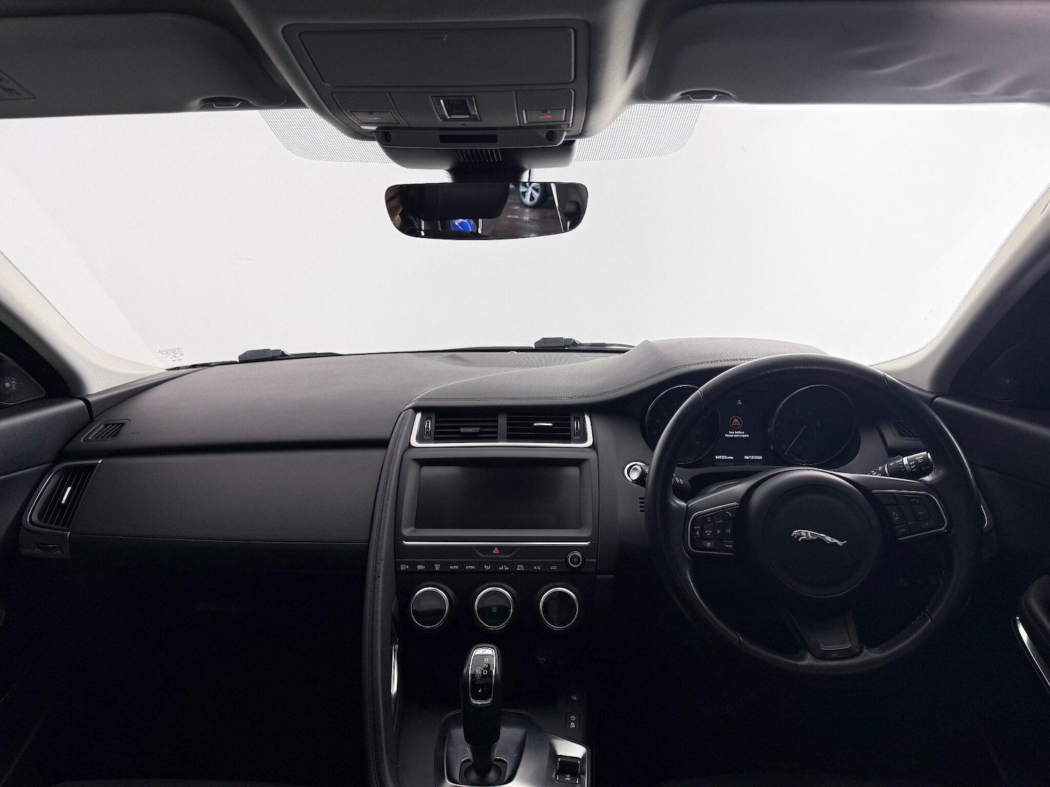 Used Jaguar E-Pace 2019 for sale - 77260602: Photo 15