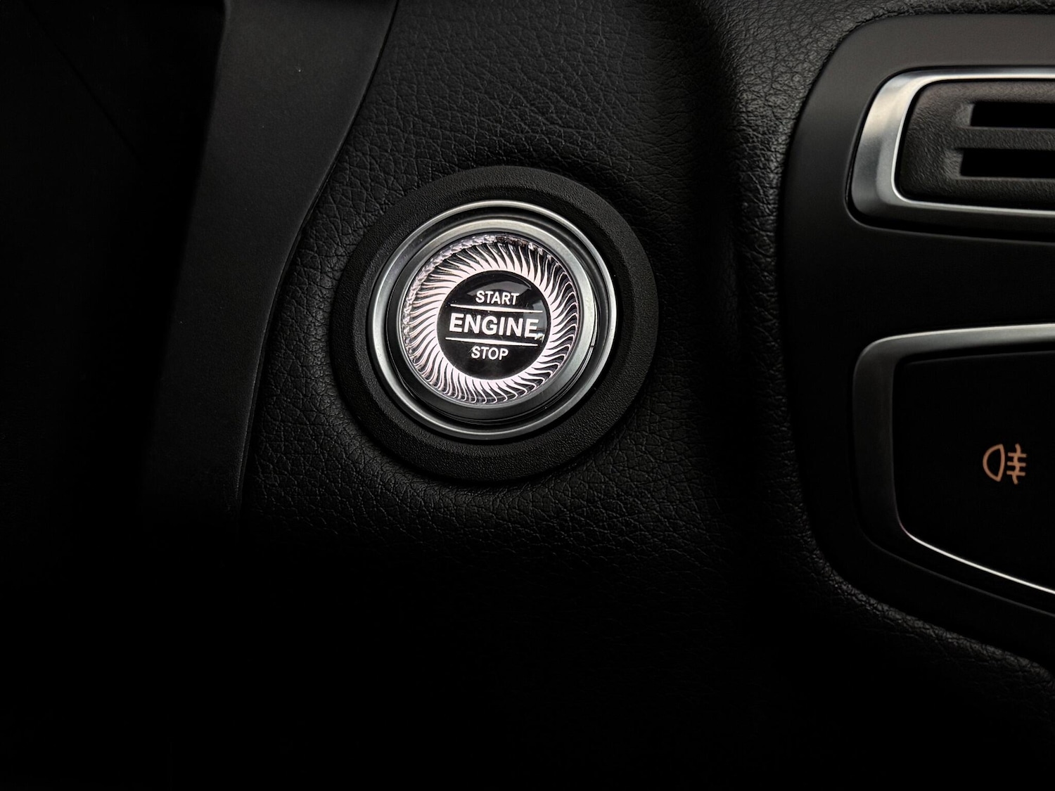 Used Mercedes-Benz C Class 2019 for sale - 76467006: Photo 30