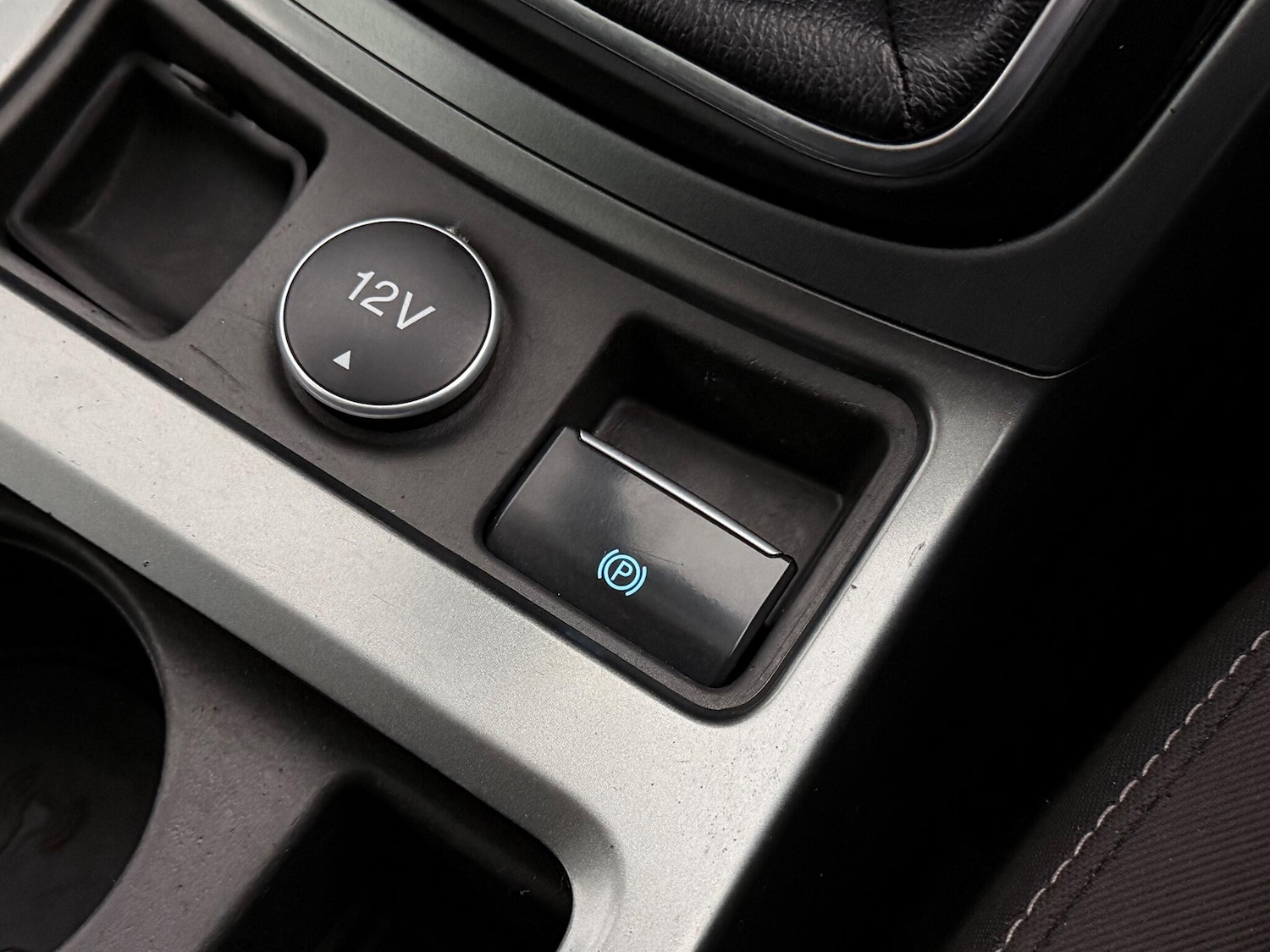 Used Ford Kuga 2018 for sale - 77182405: Photo 30