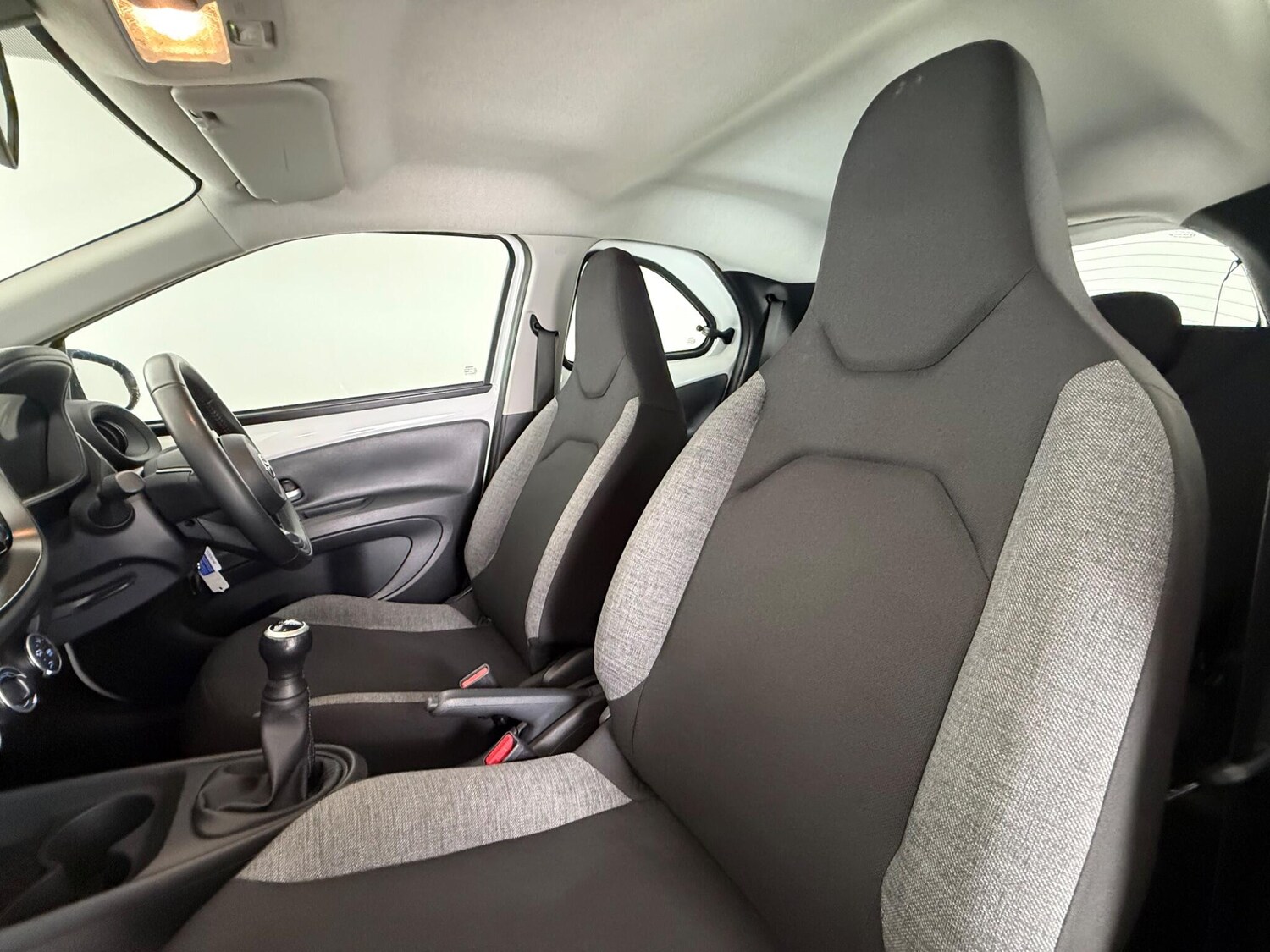 Used Toyota Aygo X 2022 for sale - 77672124: Photo 11