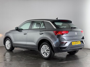 Used Volkswagen T-Roc 2020 for sale - 77412476: Photo
