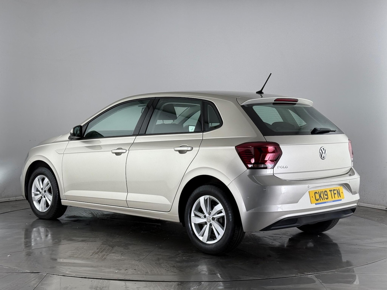 Used Volkswagen Polo 2019 for sale - 77260085: Photo 4