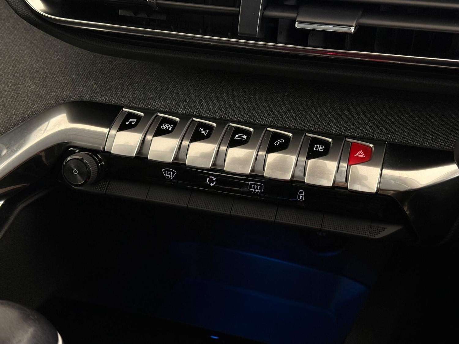 Used Peugeot 3008 2020 for sale - 77738803: Photo 32