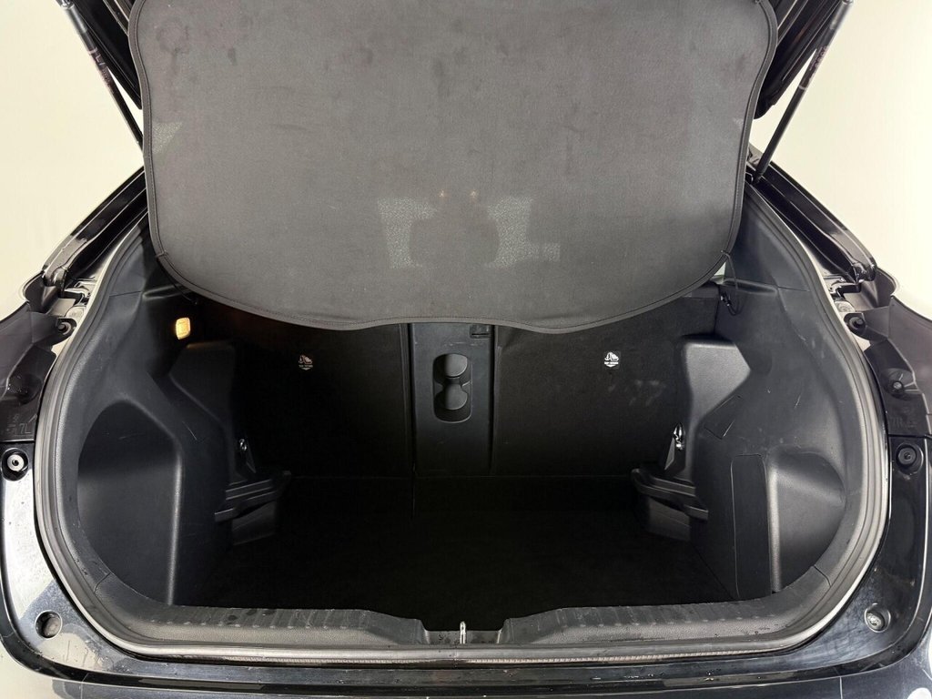 Used Toyota Yaris Cross 2023 for sale - 76279968: Photo 11