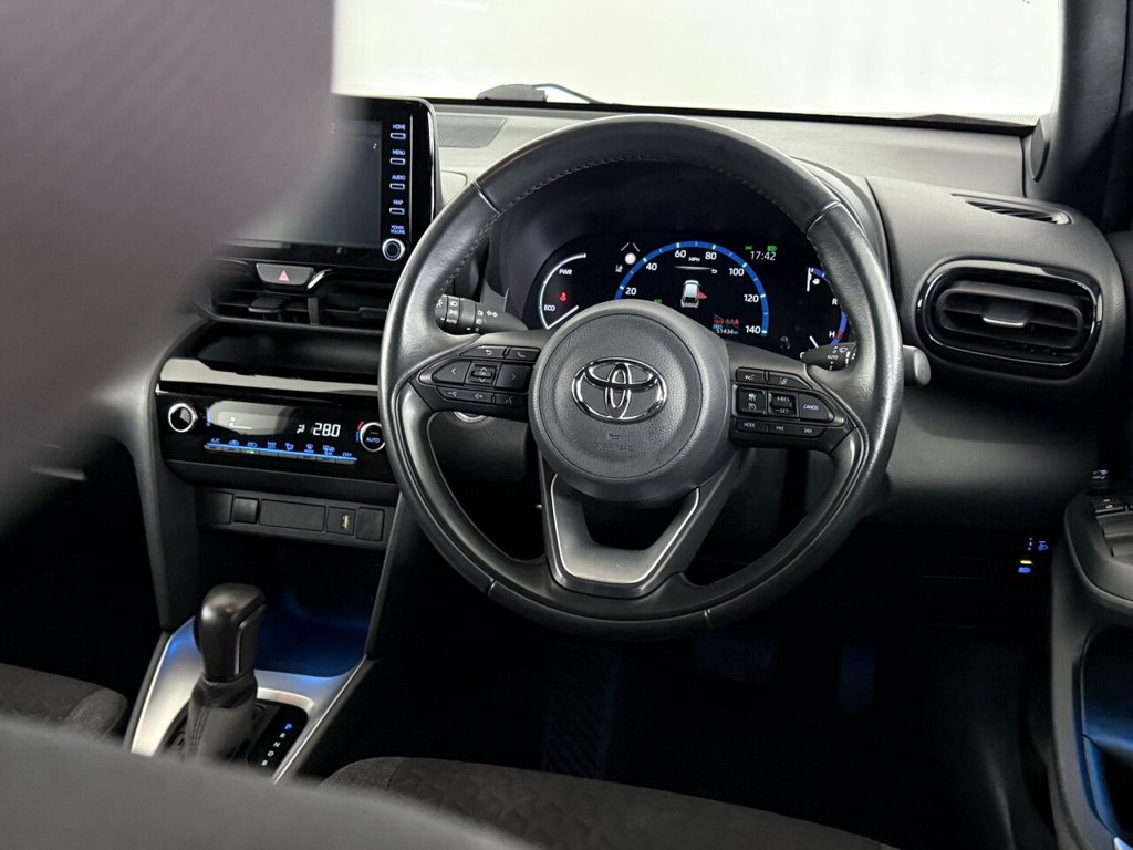 Used Toyota Yaris Cross 2023 for sale - 76279968: Photo 18