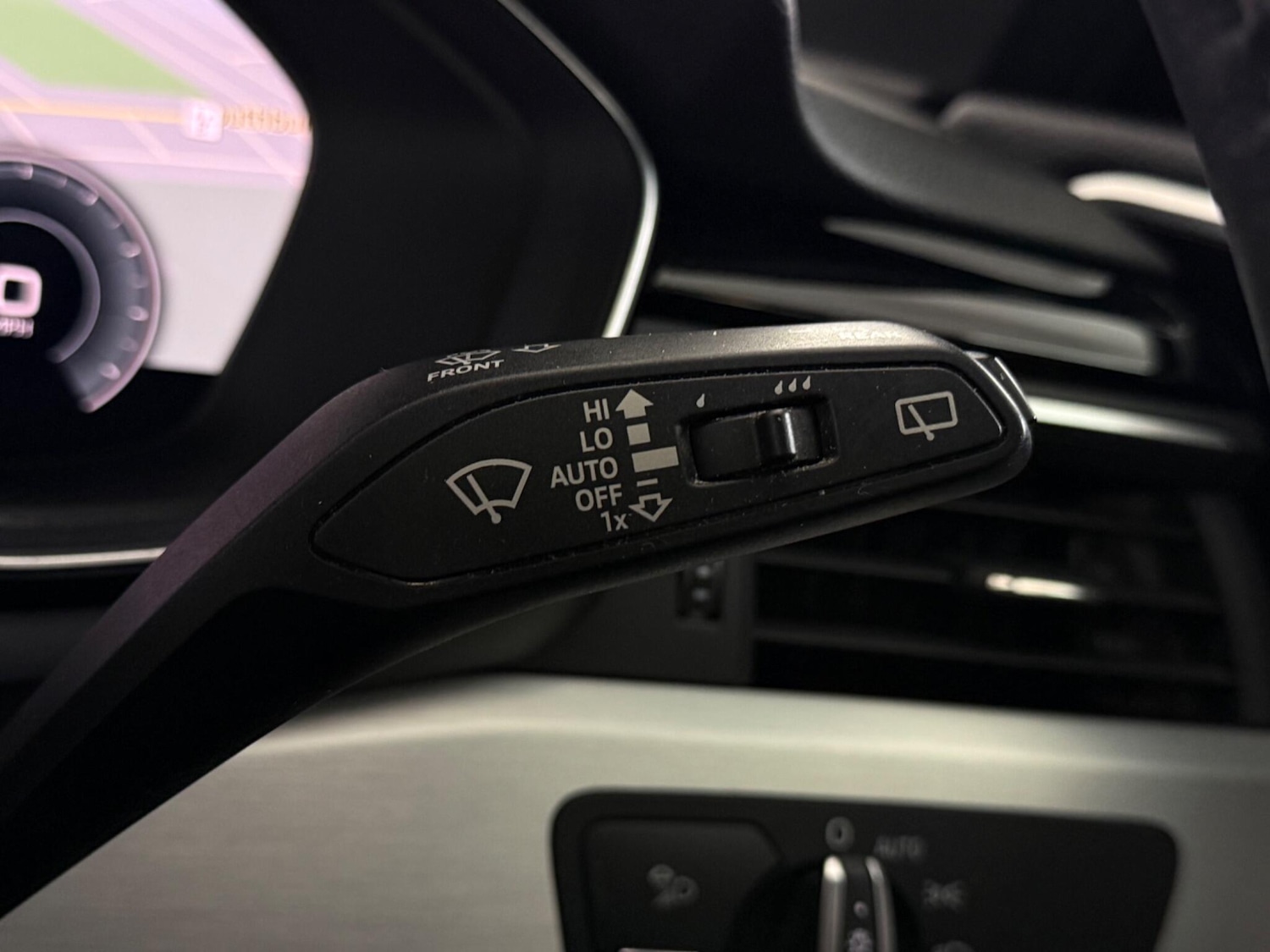 Used Audi A4 Avant 2020 for sale - 77332130: Photo 18